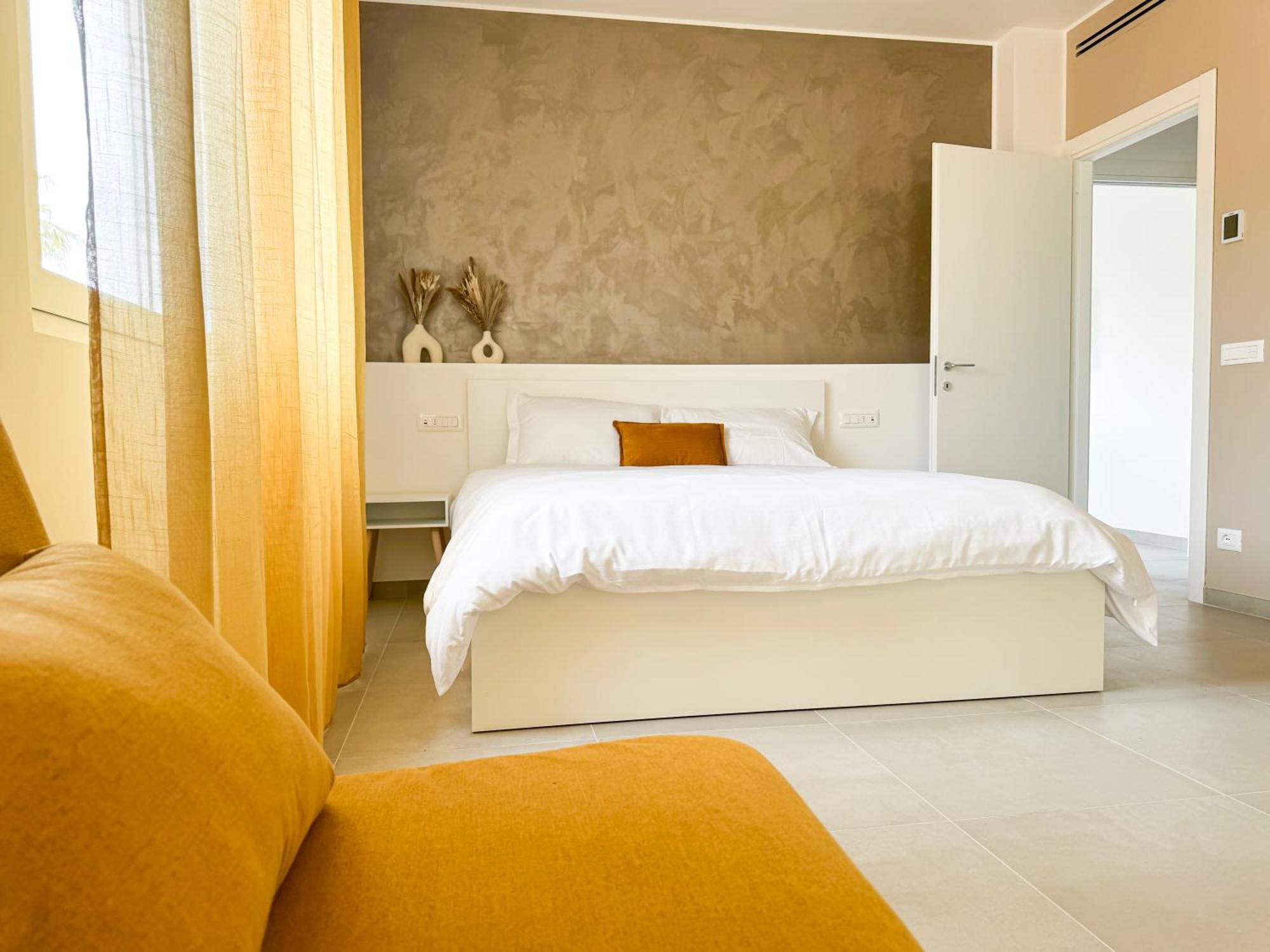 Casa Febo, In Centro Con Parcheggio Privato A 200 Mt Dal Mare Hotel Bordighera Eksteriør billede