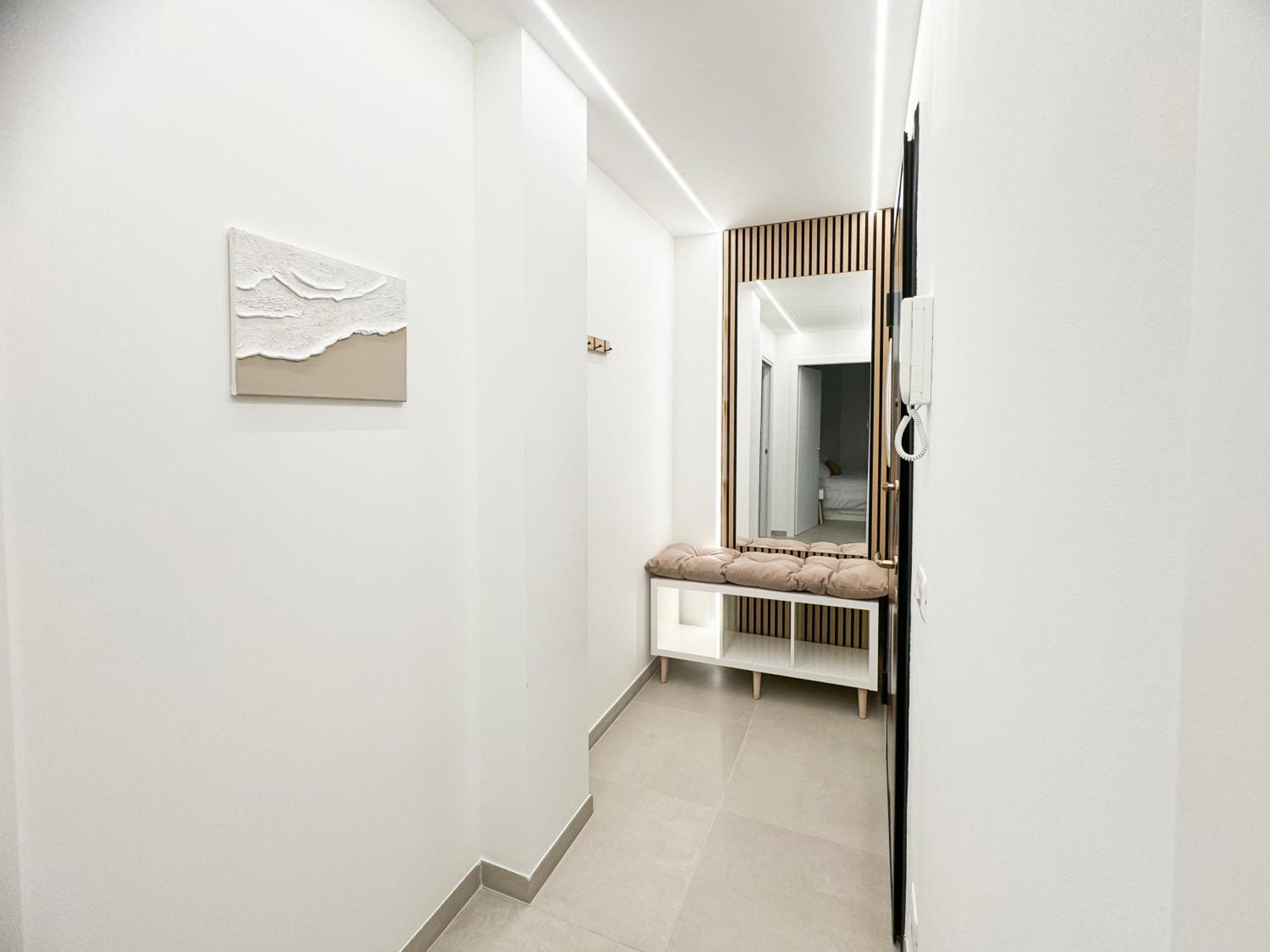 Casa Febo, In Centro Con Parcheggio Privato A 200 Mt Dal Mare Hotel Bordighera Eksteriør billede